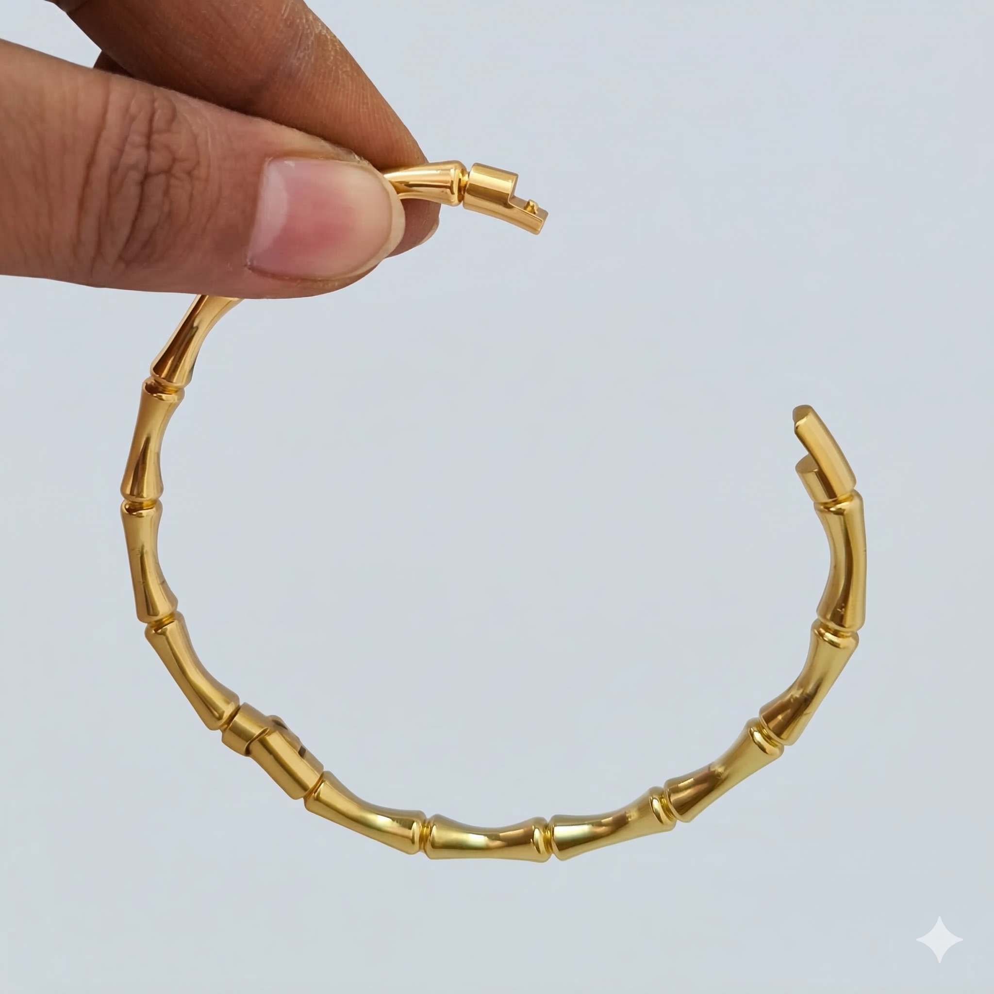 Premium Bamboo Style Gold Tone Bracelet – Sleek Minimal Openable Bangle