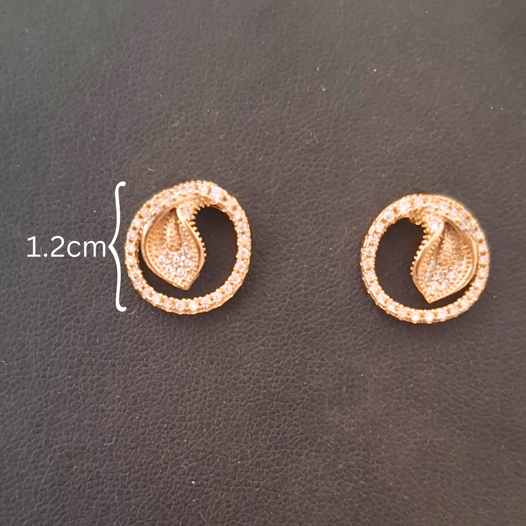 Luxe Halo Leaf Stud Earrings (Anti-Tarnish | Xuping)