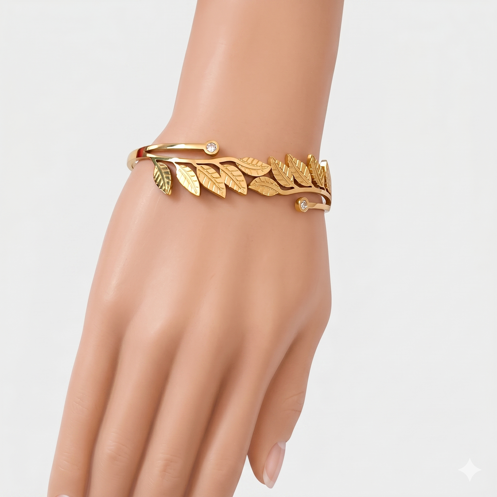 Golden Leaf Luxe Anti-Tarnish Openable Bracelet