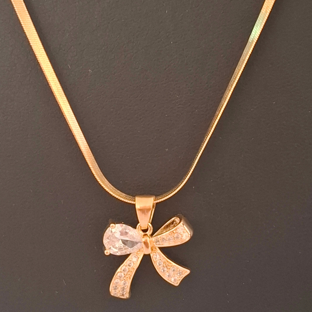 Luxe Gold-Tone Combo Set – 3 Necklaces, 3 Earrings & Magnetic Bracelet (7-in-1 Set)