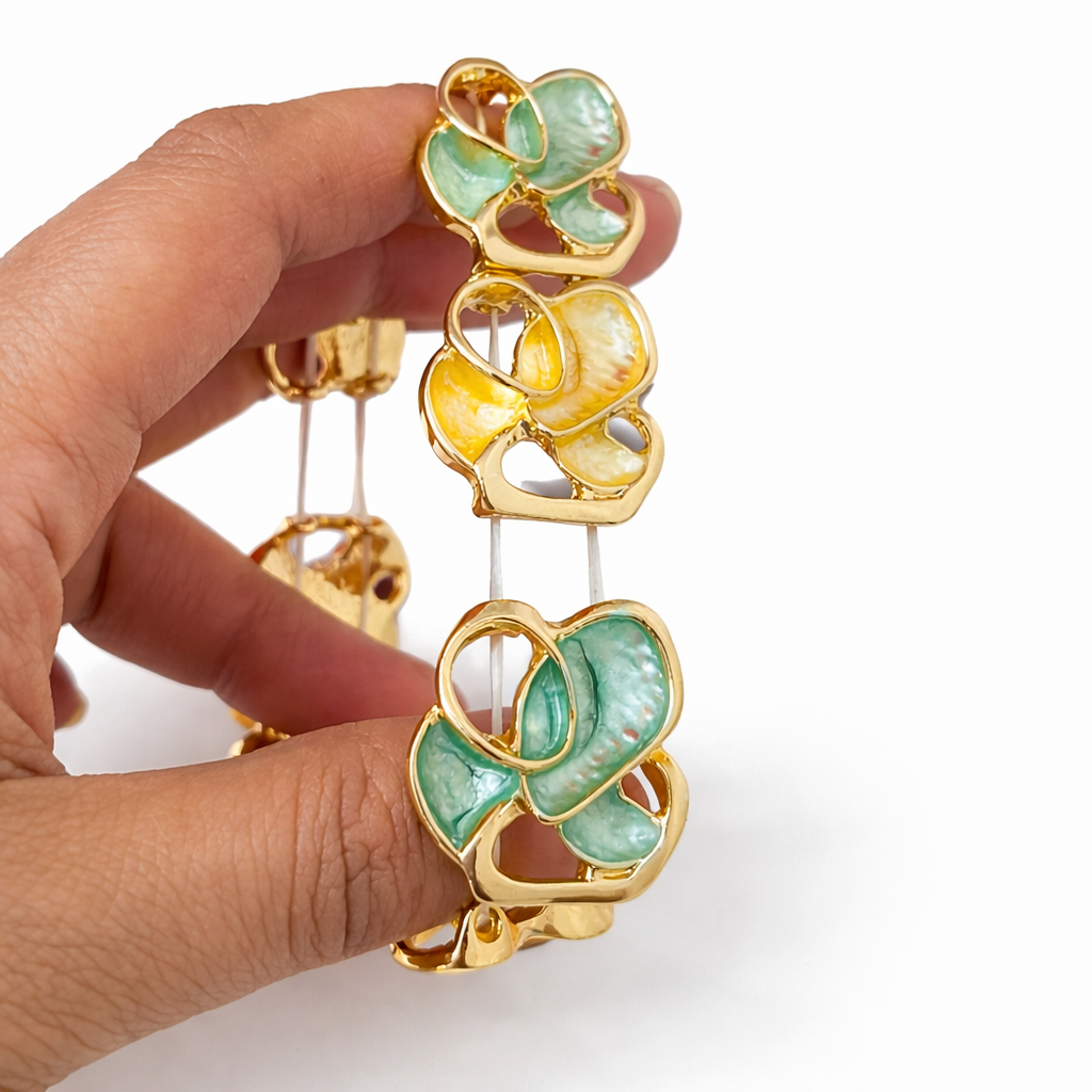 Gold-Tone Enamel Stretch Bracelet – Abstract Petal Design (3 Variants)